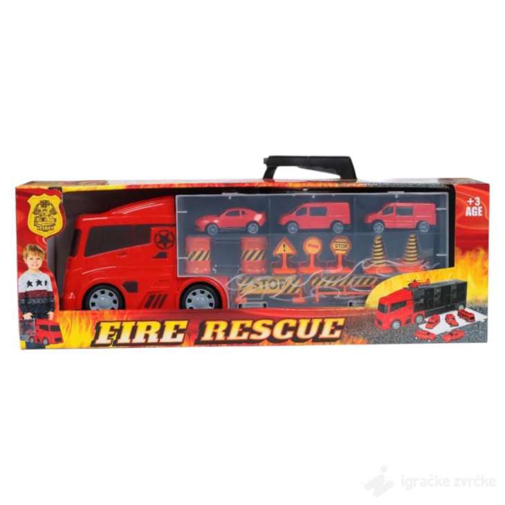 Kamion sa auticima i znakovima FIRE